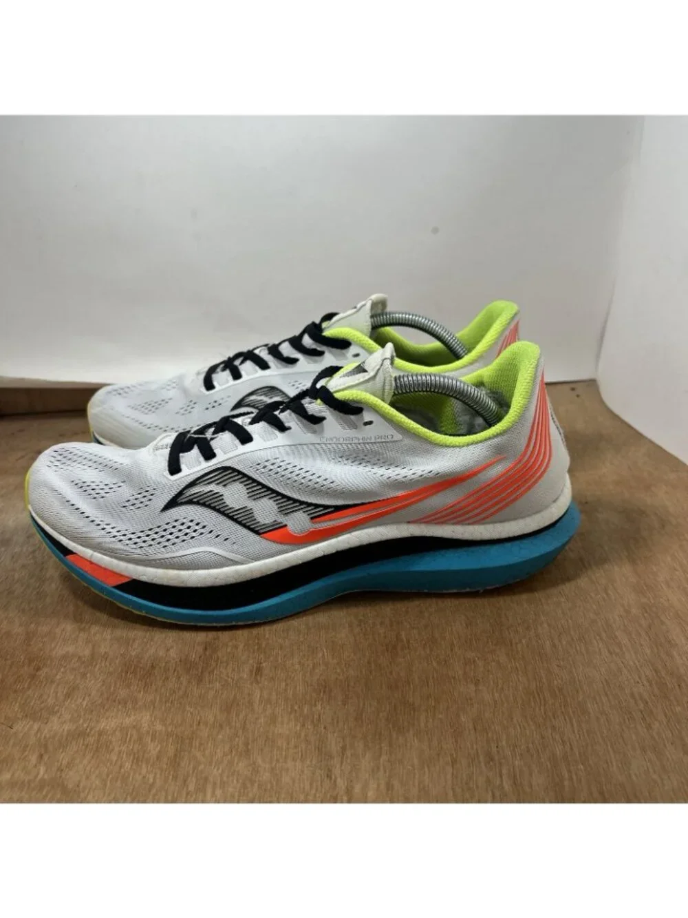 Saucony Endorphin Pro Mens Size 11.5 White Running Shoes Sneakers S20598-10